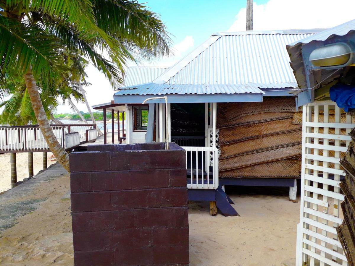 Vacation Beach Fales Hotel Manase Exterior foto