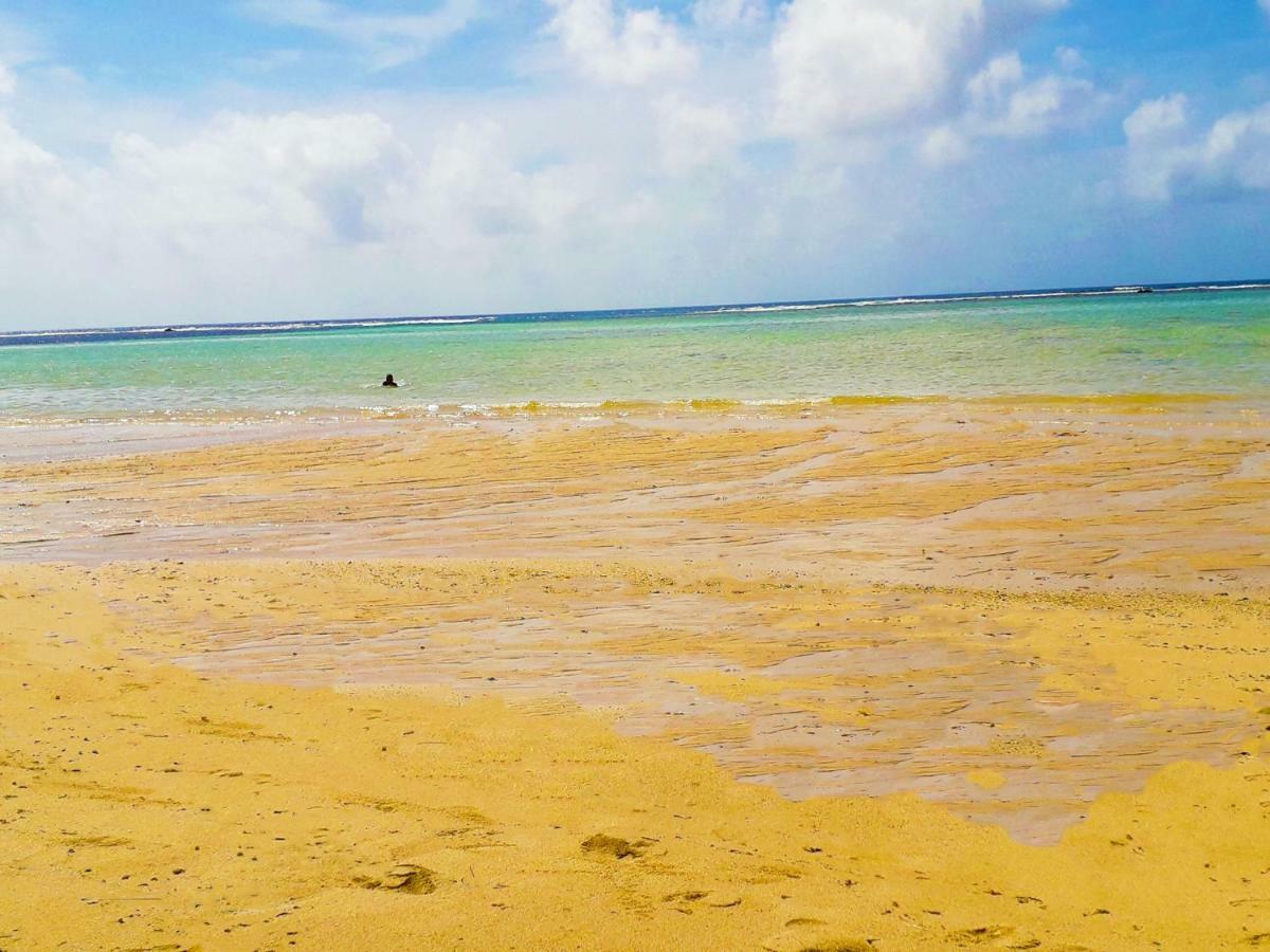Vacation Beach Fales Hotel Manase Exterior foto