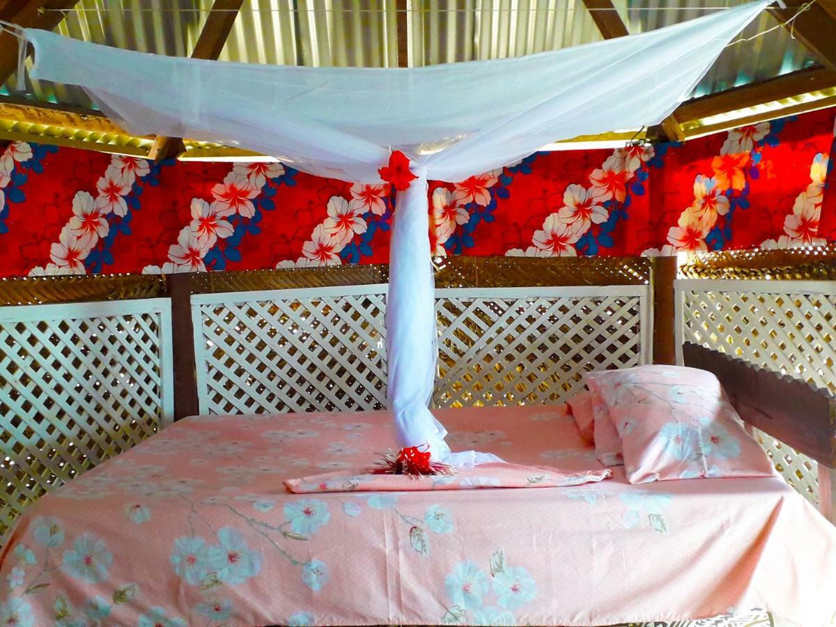 Vacation Beach Fales Hotel Manase Exterior foto
