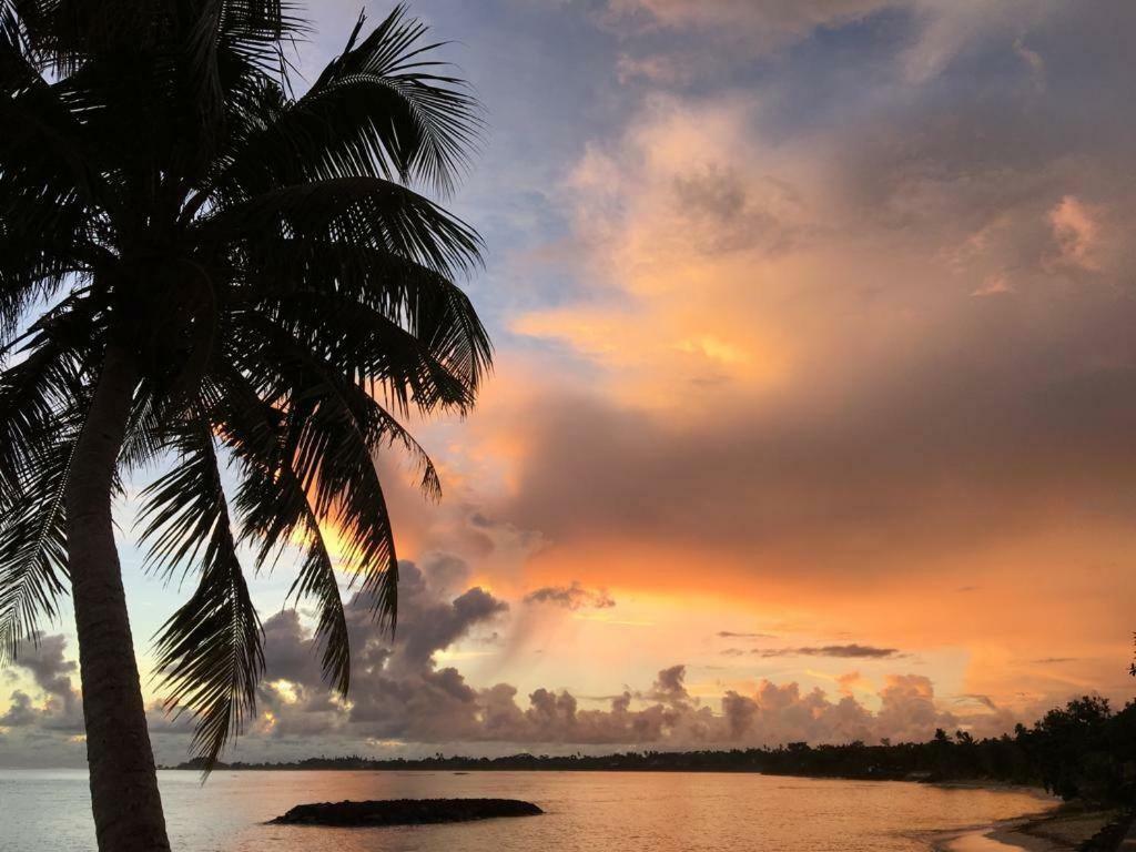Vacation Beach Fales Hotel Manase Exterior foto